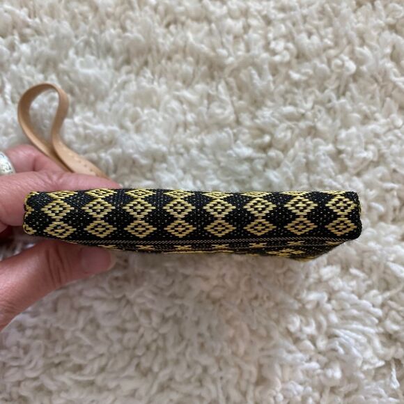 Women's Black/Gold Zipper Card Holder/Coin Purse. Card Holder. O/S. Animal Print - Picture 4 of 6